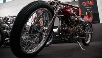 Motor modifikasi karya Lufti Ardika dan Andhika Pratama ini berhasil mendapatkan total 34 poin sehingga berhasil mendapat poin terbanyak ketiga. Poin ini hanya kalah dari Suicide Customs yang berhasil menjadi The King of Motor Bike Expo dengan total poin 39 dan Abnormal Cycles yang mendapat poin terbanyak kedua. Foto: Dok. Suryanation Motorland