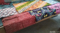 Traveler bisa belajar membuat batik dengan beragam motif, termasuk motif batik nareswari (Erliana Riady/detikTravel)