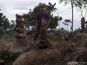Seniman Rock Balancing Yakini Batu Bersusun di Garut Buatan