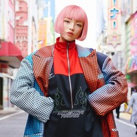 Di zaman serba canggih ini bahkan model pun bisa dibuat secara digital. Tahun lalu beberapa influencer jadi perbincangan netizen karena ternyata bukan manusia. Di 2019, muncul kembali seorang model virtual yang viral di Instagram. Adalah Imma, seorang model buatan berwajah cute dari Jepang. Foto: Instagram @imma.gram