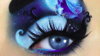 Ia mulai belajar makeup sejak masih remaja dan terus mengembangkan keahliannya hingga sekarang. (Foto: Instagram/tal_peleg)