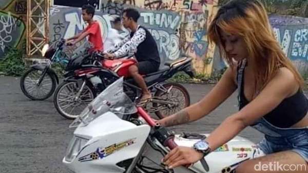 Kapok Cium Aspal, Joki Imut Jesika Janji Tak Lagi Balapan Liar Kapok Cium Aspal, Joki Imut Jesika Janji Tak Lagi Balapan Liar