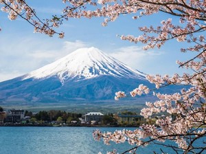 Jepang Bersiap Membuka Diri untuk Empat Negara