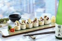 Restoran Tertinggi di Jakarta Sajikan Sushi Bento ala Chef Nikkei dari Peru