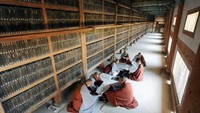 Kuil Haeinsa merupakan kuil Buddha yang menyimpan banyak peninggalan penting di Korea. Ada program temple stay, di mana wisatawan dapat menginap dan merasakan langsung kehidupan di kuil (dok KTO)