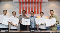 Ombudsman menemukan adanya potensi maladministrasi dalam proses perizinan senjata api (senpi) non-organik untuk masyarakat sipil. Potensi maladministrasi ini ditemukan Ombudsman setelah berinisiatif melakukan kajian dengan mendatangi Polda Sumut, Polda Jateng, dan Polda Metro Jaya. 