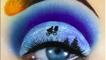 Tak hanya di Instagram, ia juga memiliki akun Facebook. (Foto: Instagram/tal_peleg)