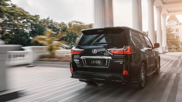 Tawaran Baru SUV Paling Bongsor Lexus Indonesia