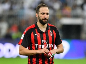 Jalan Berliku Higuain ke Stamford Bridge