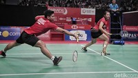 Di gim penentuan, Praveen Jordan/Melati Daeva Oktavianti mengalahkan ganda campuran China itu dengan skor 23-21.