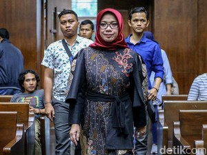 Eni Saragih Juga Dituntut Pencabutan Hak Politik Selama 5 Tahun