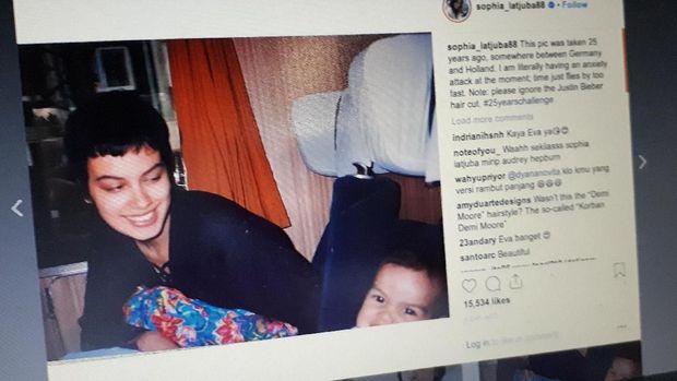 Ikut #25YearsChallenge, Sophia Latjuba Dipuji Netizen: Makan Formalin ya
