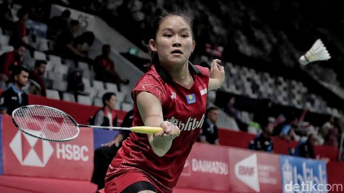 Ruselli Hartawan minta bocoran dari Gregoria Mariska dan Fitriani sebelum menghadapi Ratchanok Intanon (Thailand) di Indonesia Open 2019. (Pradita Utama/detikSport) Ruselli Hartawan minta bocoran dari Gregoria Mariska dan Fitriani sebelum menghadapi Ratchanok Intanon (Thailand) di Indonesia Open 2019. (Pradita Utama/detikSport)