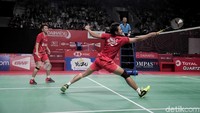 Tontowi Ahmad/Liliyana Natsir bertanding melawan Pranaav Jerry Chopra/Reddy N. Sikki di Istora Senayan, Jakarta, Selasa (22/1/2019).