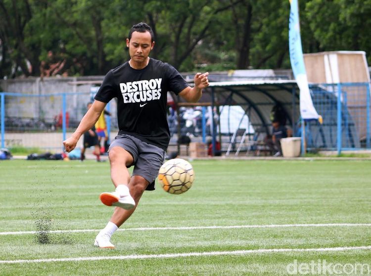 Lord Atep, Eks Pemain Persib yang Diputus Kontrak dan Siap jadi Pelatih