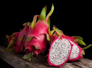 Buah Naga Merah Vs Putih, Bedanya Apa Sih?