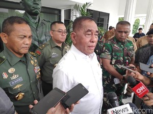 Menhan Duga Senjata Milik Soenarko dan Kivlan Zen Hasil Rampasan Perang