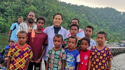 Hati Adem Melihat Sri Mulyani Bercengkerama dengan Anak-anak