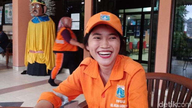 Pernah Mimpi Jadi Model, Sellha Kini Pede Jadi Pasukan Oranye