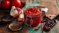 Tak Sengaja Beri Saus Sambal ke Bibir Bayi, Pria Ini Didatangi Polisi