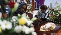 Otoritas Meksiko bersumpah akan mengadili pihak-pihak yang bertanggung jawab atas insiden yang disebabkan oleh aktivitas pencurian bahan bakar di pipa-pipa setempat. REUTERS/Mohammed Salem.