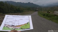 Kawasan geopark tersebut terletak sekitar 30 km ke arah utara dari Kota Kebumen. Jika ingin menuju ke tempat ini, kita bisa menggunakan kendaraan pribadi atau angkutan umum rute Kebumen-Karang Sambung. Setelah sampai di Terminal Karang Sambung, kita harus ganti angkot jurusan Sadang. (Rinto/detikTravel)