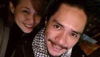 Ia pun sempat menuliskan #myheartwillgoon usai anjingnya tiada.  Dok. Facebook/ Brian Velasco