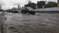 Ia menyebutkan beberapa titik fokus perhatian sementara dari BPBD Makassar di antaranya kawasan pemukiman Kodam III Kelurahan Katimbang, Kecamatan Biringkanaya. Lokasi ini berbatasan dengan Kabupaten Maros yang berdekatan dengan anak sungai di wilayah itu.