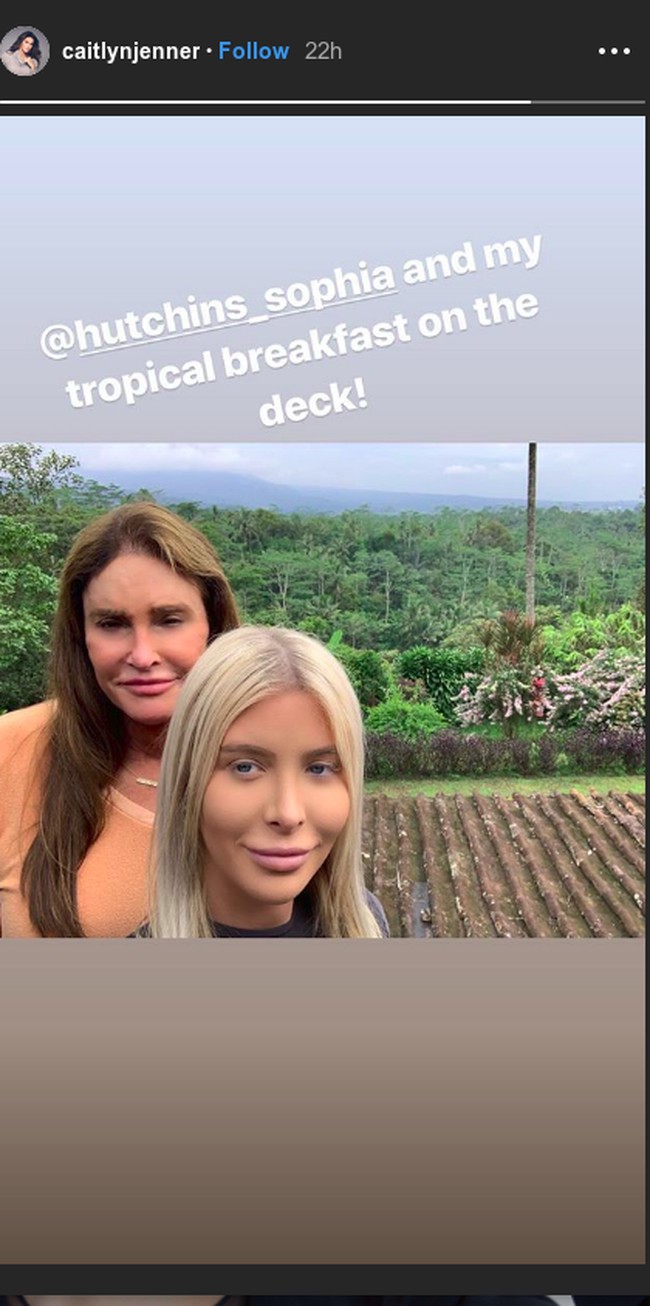 Di akun Instagram, baik Caitlyn Jenner dan Sophia Hutchins memamerkan liburan mereka di Semarang, Indonesia. Kedua transgender tersebut pun tampak menikmati suasana pegunungan di Magelang. Foto: Instagram @caitlynjenner