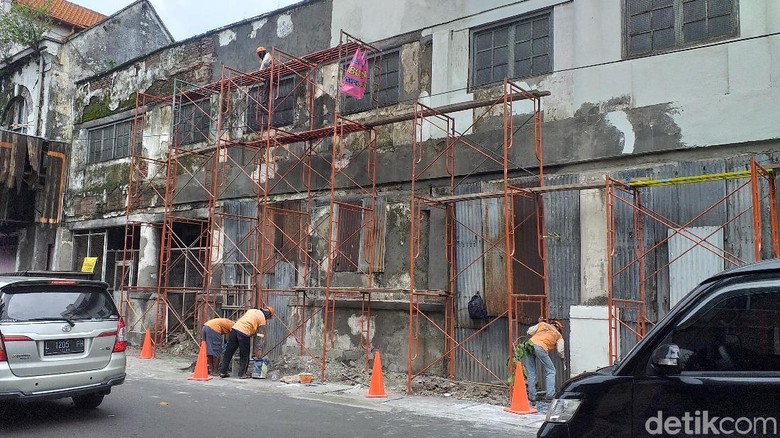 Hujan, Revitalisasi Jalan Karet Diprediksi Selesai Akhir Bulan Hujan, Revitalisasi Jalan Karet Diprediksi Selesai Akhir Bulan