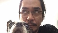 Brian sendiri tampaknya depresi usai kehilangan anjing kesayangannya itu. Dok. Facebook/ Brian Velasco