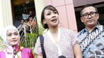 Resmi Cerai, Melanie Putria Tersenyum Bahagia
