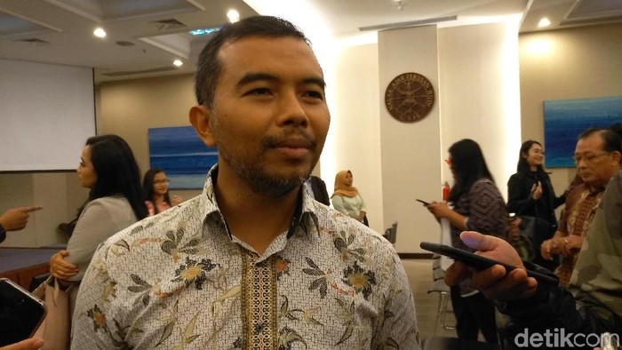 Koordinator ICW Adnan Topan Husodo