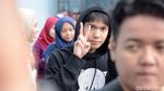 Pose Dua Jari Iqbaal Ramadhan