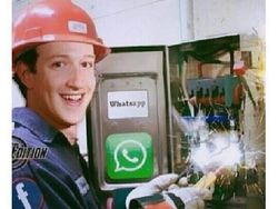 Banjir Meme akibat WhatsApp Down