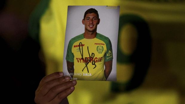 Emiliano Sala belum juga ditemukan setelah pesawatnya diduga jatuh ke perairan Selat Inggris. (