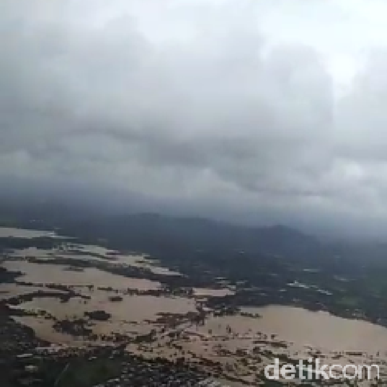 Korban Tewas Banjir-Longsor Sulsel Bertambah Jadi 59 Orang Korban Tewas Banjir-Longsor Sulsel Bertambah Jadi 59 Orang