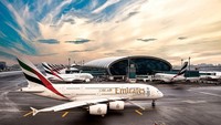 30 tahun lalu, maskapai tak dikenal dari kota yang kurang dikenal terbang perdana. Emirates yang kini jadi salah satu maskapai terbesar dunia, dulu menyewa 2 pesawat dari Pakistan International Airlines untuk perjalanan pertama mereka ke Karachi (CNN Travel +)