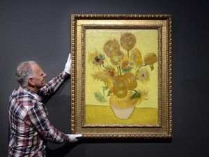 Tak Lagi Keliling Dunia, Lukisan Langka Sunflowers akan Tinggal di Amsterdam