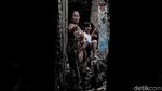 Pilu Pengungsi Korban Kebakaran di Tomang