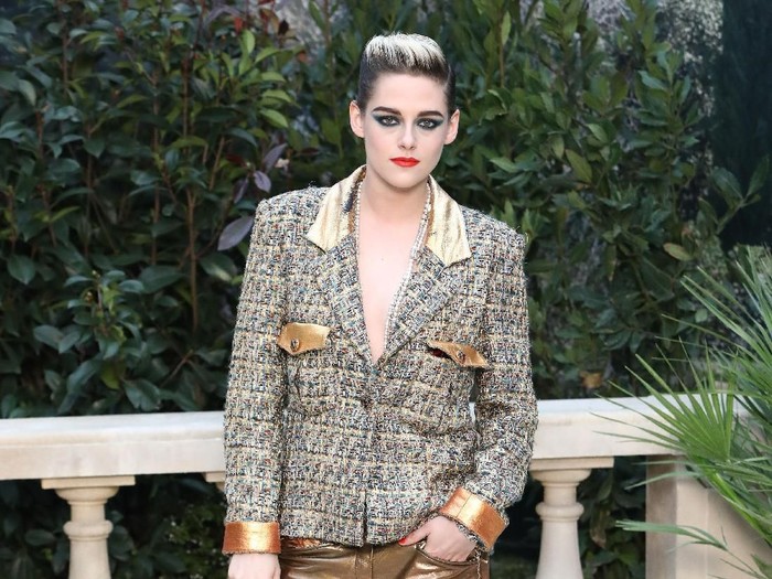 Kristen Stewart di Fashion Show Chanel. Foto: Getty Images Kristen Stewart di Fashion Show Chanel. Foto: Getty Images