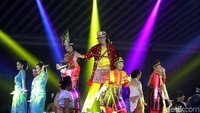 Begini aksi mereka.