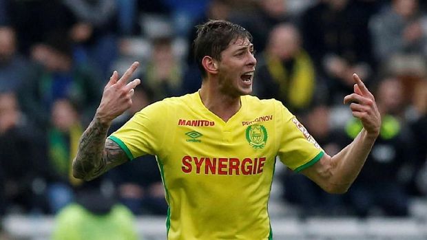 Penyerang anyar Cardiff City Emiliano Sala ada dalam pesawat hilang kontak. (