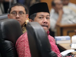Mahfud: Jokowi Akan Beri Bintang Tanda Jasa ke Fadli Zon dan Fahri Hamzah