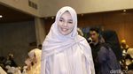 Terpesona dengan Kecantikan Dewi Sandra