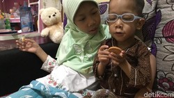 Hampir 5 tahun Kanzu mengidap Bruck syndrome, yang diketahui hanya ada 40 kasusnya di dunia. Namun ia dan keluarga menghadapinya dengan semangat dan gembira.