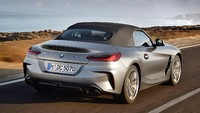 Jika dilihat dari tampilan yang disajikan, BMW Z4 akan menawarkan atap soft yang bisa dibuka dan tutup dengan mudah. Foto: Pool (Autoblog)