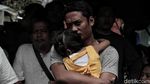 Pilu Pengungsi Korban Kebakaran di Tomang