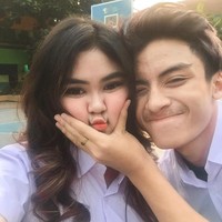 Akhirnya Rakry dan Indy memutuskan untuk membuat video klarifikasi dikarenakan berita simpang siur dan kesalahpahaman tentang putusnya hubungan kedua bintang YouTube muda ini. Foto: Instagram @rakryanmahatmaa