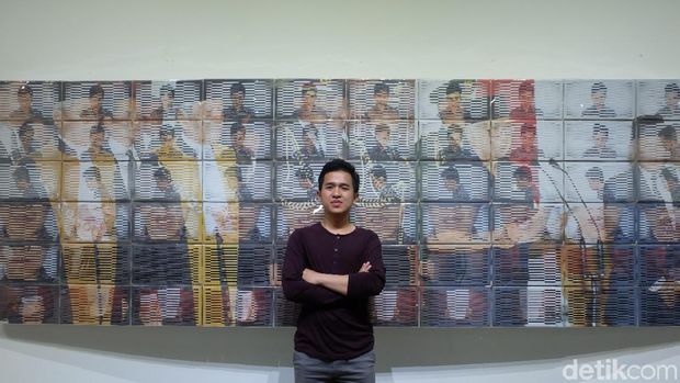Ratusan Kertas Dianyam Jadi Foto Momen 21 Mei 1998 ala Patriot Mukmin